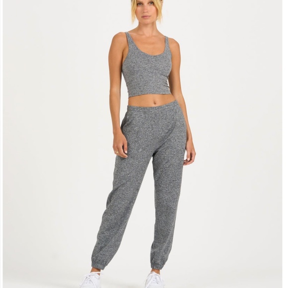 Vuori Pants - Vuori Boyfriend Jogger Heather Grey Size Small
